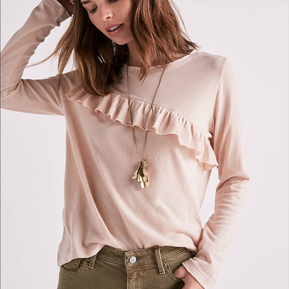 🥳Host Pick🥳 Petal Pink Asymetrical Ruffle Top
